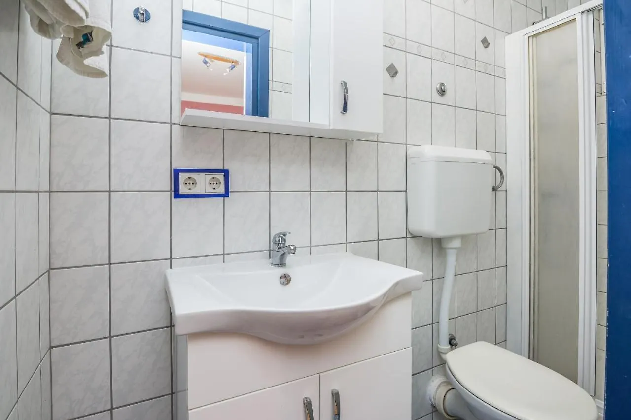 Apartments By The Sea Vir - 20750 Croatia